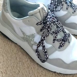 SALE!💰Woman's Sneakers| White base| Leopard Laces w/ Silver Star| Size 7.5